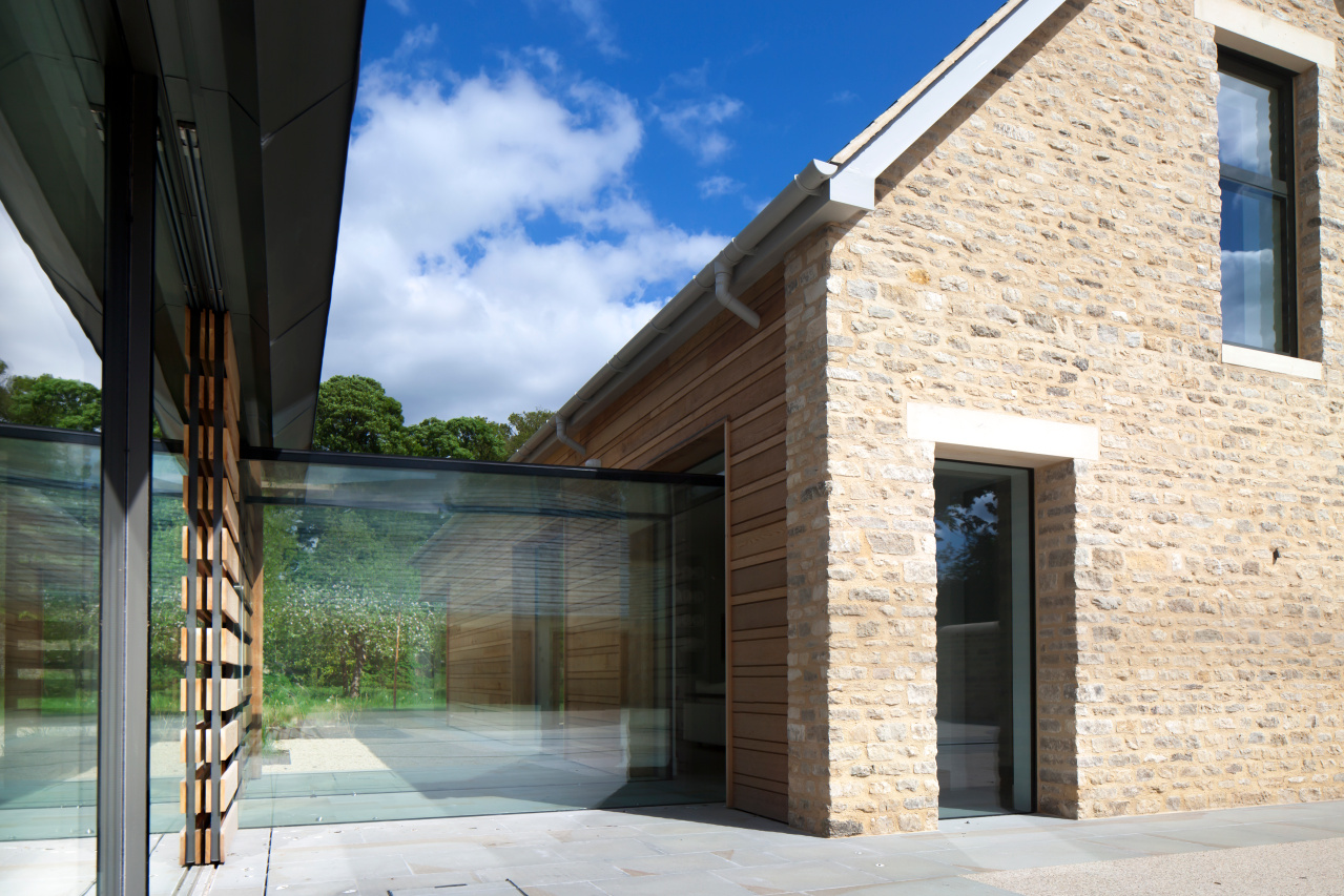 Joining Two Buildings With A Glass Link Our Guide